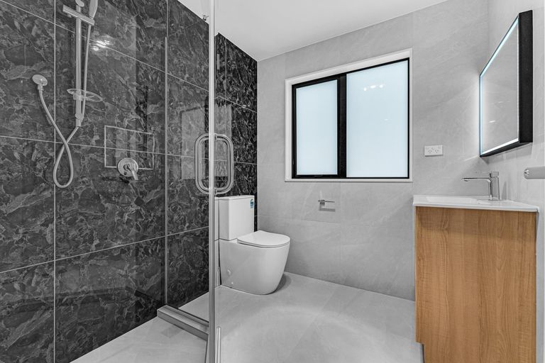 Photo of property in 22d Justamere Place, Weymouth, Auckland, 2103