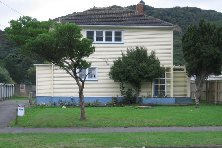 Photo of property in 117 Molesworth Street, Taita, Lower Hutt, 5011