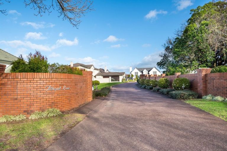 Photo of property in 28b Bluefin Way, West Harbour, Auckland, 0618