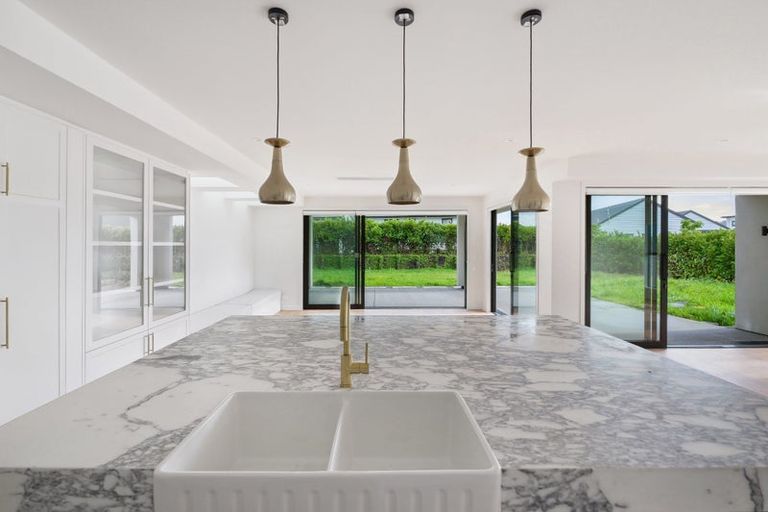 Photo of property in 13 William Blake Way, Riverhead, 0820