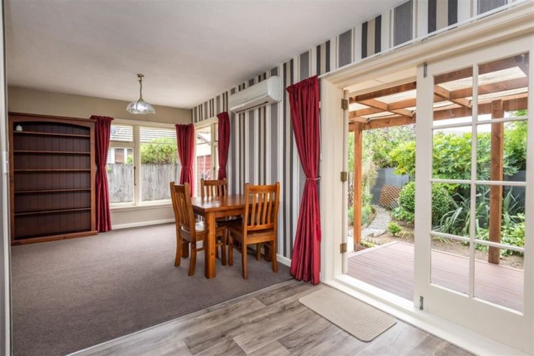 Photo of property in 8 Merton Place, Bryndwr, Christchurch, 8053