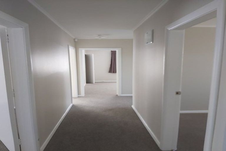 Photo of property in 24 Larsen Street, Otara, Auckland, 2025