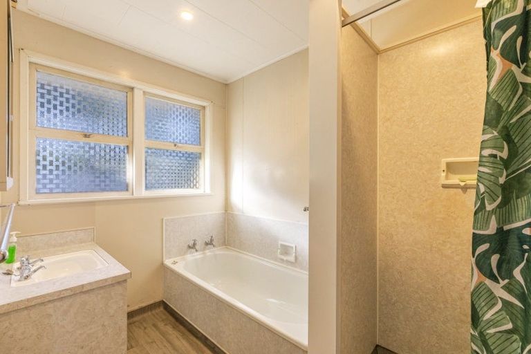 Photo of property in 2/151 Te Mata Road, Havelock North, 4130