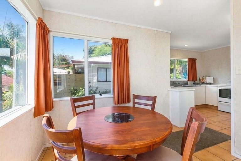 Photo of property in 132a Sutherland Road, Brookfield, Tauranga, 3110