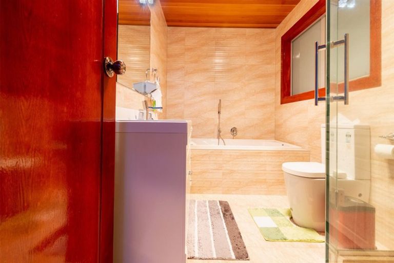 Photo of property in 12 Fairhill Place, Flat Bush, Auckland, 2016