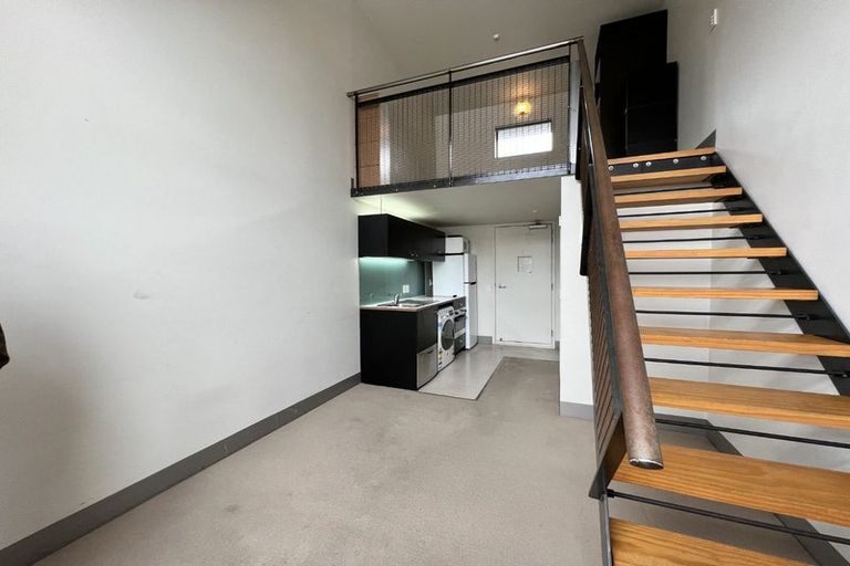 Photo of property in Urbane Apartments, 50/29 Webb Street, Mount Cook, Wellington, 6011