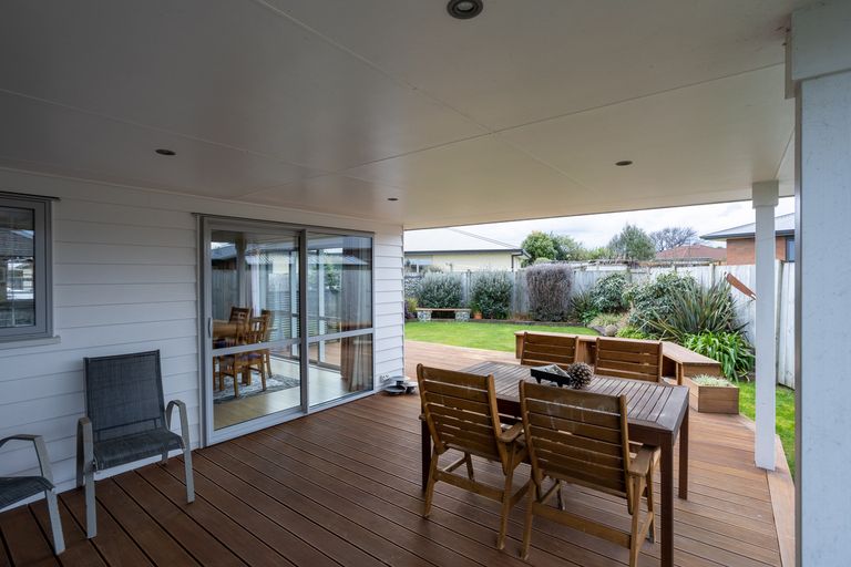 Photo of property in 22 Austin Reid Avenue, Carterton, 5713