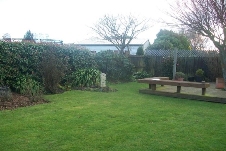 Photo of property in 27 Hartford Street, Burnside, Christchurch, 8053