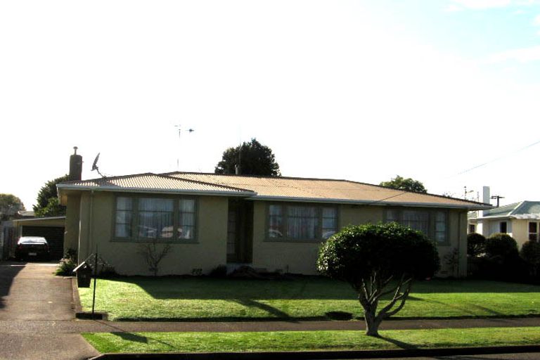 Photo of property in 10 Wincanton Place, Awapuni, Palmerston North, 4412