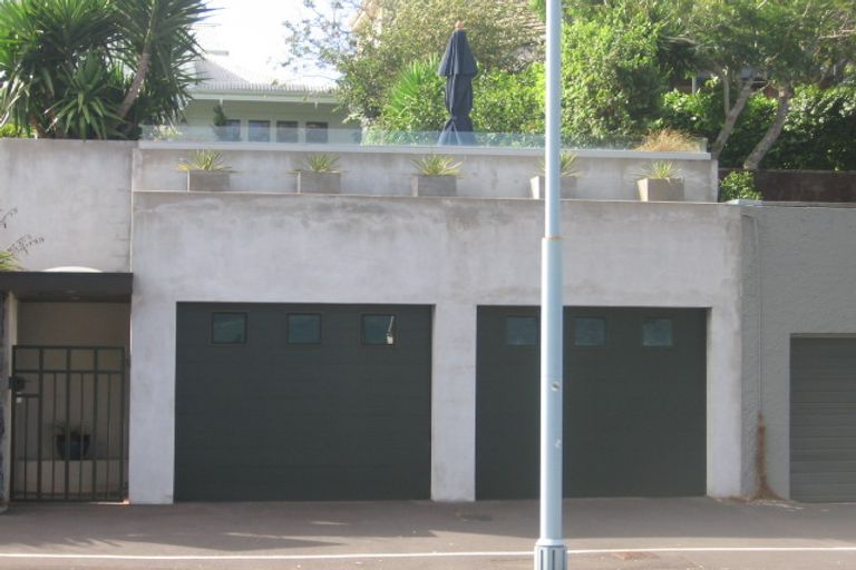 Photo of property in 15 King Edward Parade, Devonport, Auckland, 0624