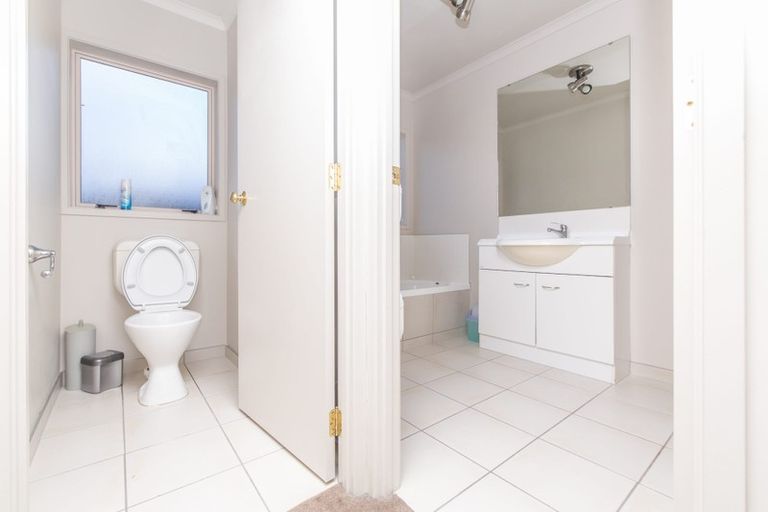 Photo of property in 3 Fitchburg Place, Mangere, Auckland, 2022