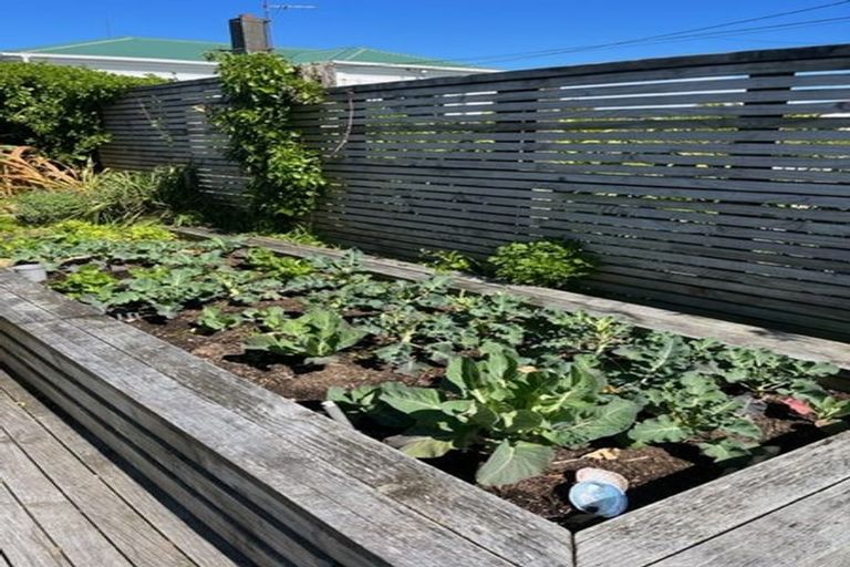 Photo of property in 66 Mandalay Terrace, Khandallah, Wellington, 6035