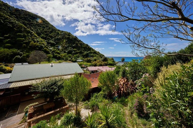 Photo of property in 17 Makura Road, Goose Bay, Kaikoura, 7374