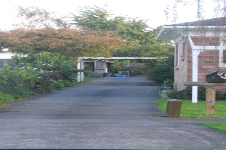 Photo of property in 2/5 Hamilton Road, Papatoetoe, Auckland, 2025