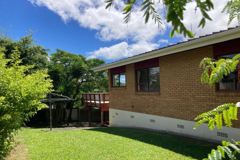 Photo of property in 25 Nui Mana Place, Te Atatu South, Auckland, 0610