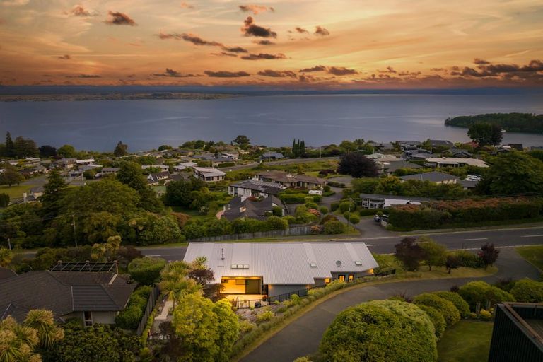 Photo of property in 38b Mapara Road, Acacia Bay, Taupo, 3385