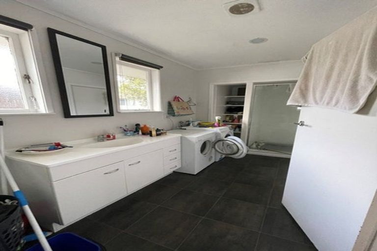 Photo of property in 1/10 Walter Street, Hauraki, Auckland, 0622