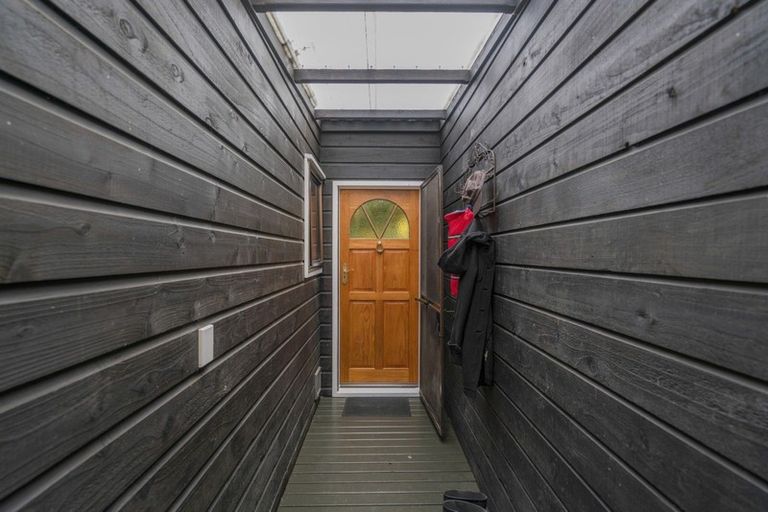 Photo of property in 5b Pohutukawa Grove, Whitianga, 3510