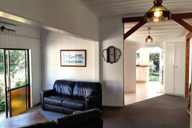 Photo of property in 15b Pearson Street, Mangawhai, 0505