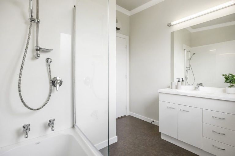 Photo of property in 64 Mckerrow Street, Shiel Hill, Dunedin, 9013