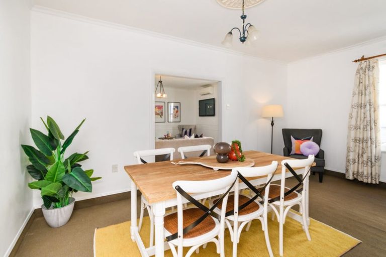 Photo of property in 53 Manson Street, Terrace End, Palmerston North, 4410