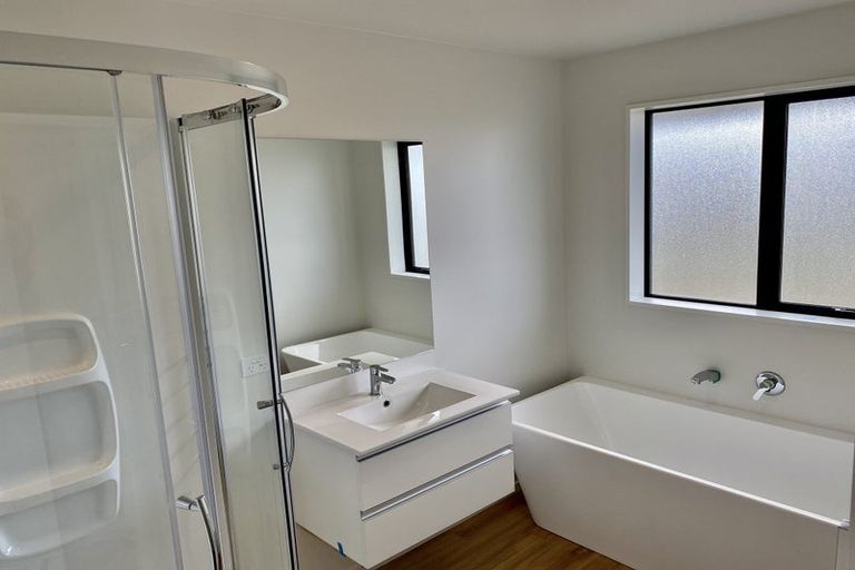 Photo of property in 4 Eileen Way, Rolleston, 7615