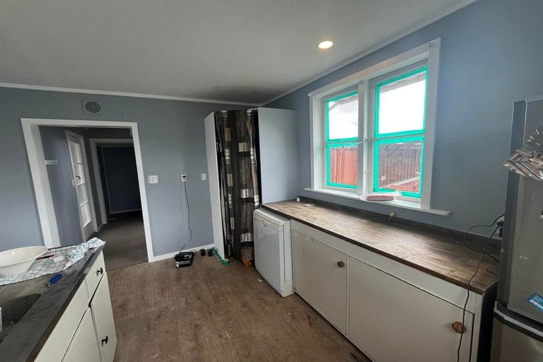 Photo of property in 12 Hokio Beach Road, Levin, 5510