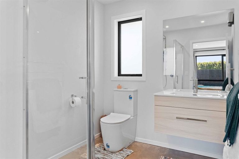 Photo of property in 9 Johnson Avenue, Amberley, 7410