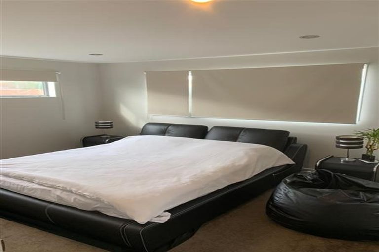 Photo of property in 65 Kirikiri Drive, Papakura, 2110