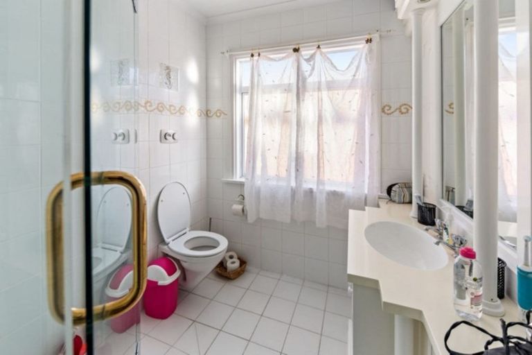 Photo of property in 50c Maunganui Road, Mount Maunganui, 3116