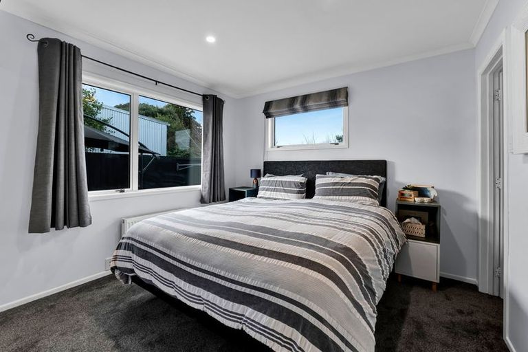 Photo of property in 11 Roto Street, Westown, New Plymouth, 4310