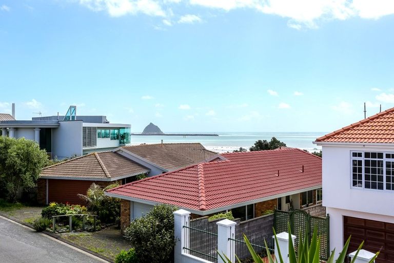 Photo of property in 2 Cutfield Road, New Plymouth, 4310