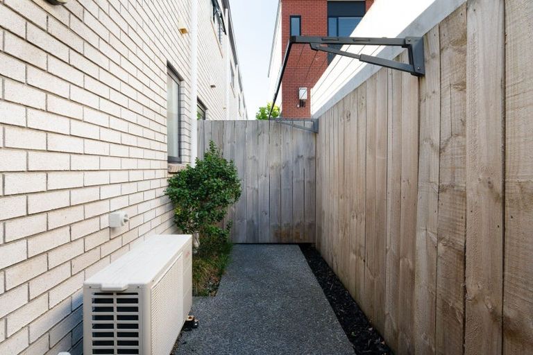 Photo of property in 7/1 Vialou Street, Hamilton Central, Hamilton, 3204