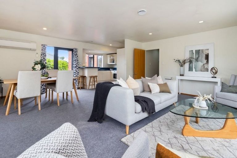 Photo of property in 1/27 Cardigan Bay Place, Addington, Christchurch, 8024