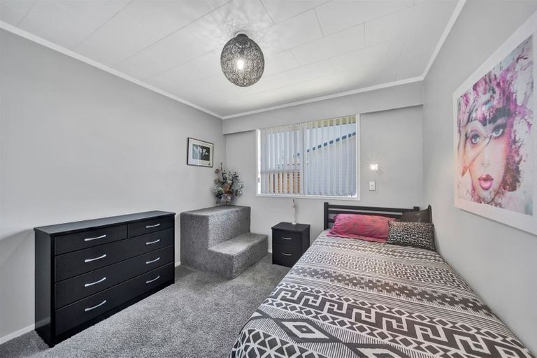 Photo of property in 16 Smeaton Road, Bell Block, New Plymouth, 4312