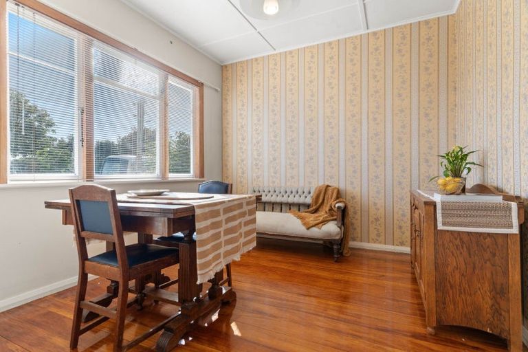 Photo of property in 26 Richmond Road, Carterton, 5713