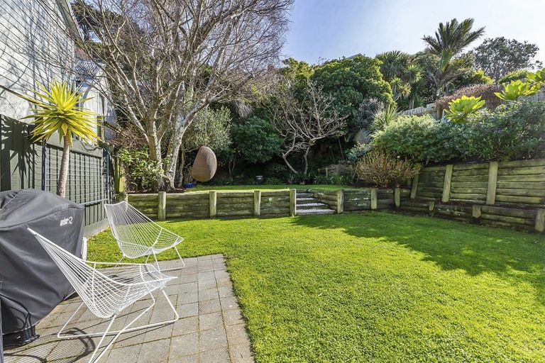 Photo of property in 27 Upper Bourke Street, Kilbirnie, Wellington, 6022