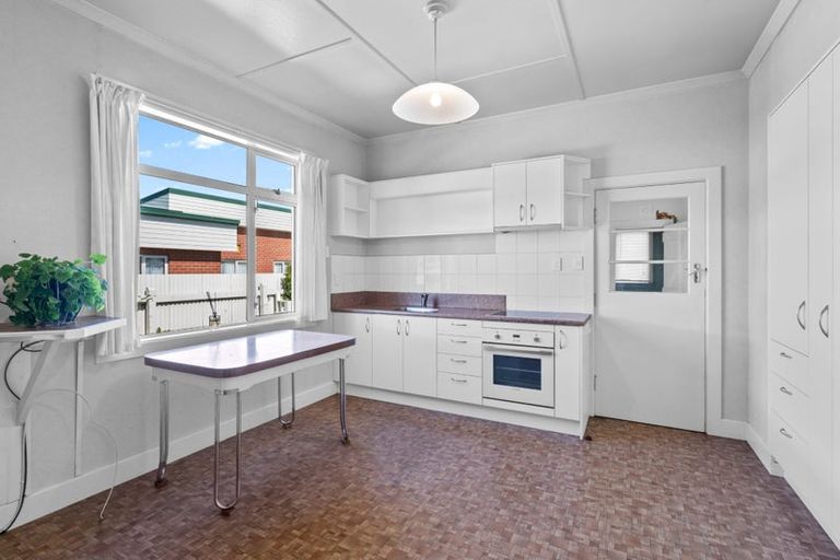 Photo of property in 64 Broughton Street, Gore, 9710