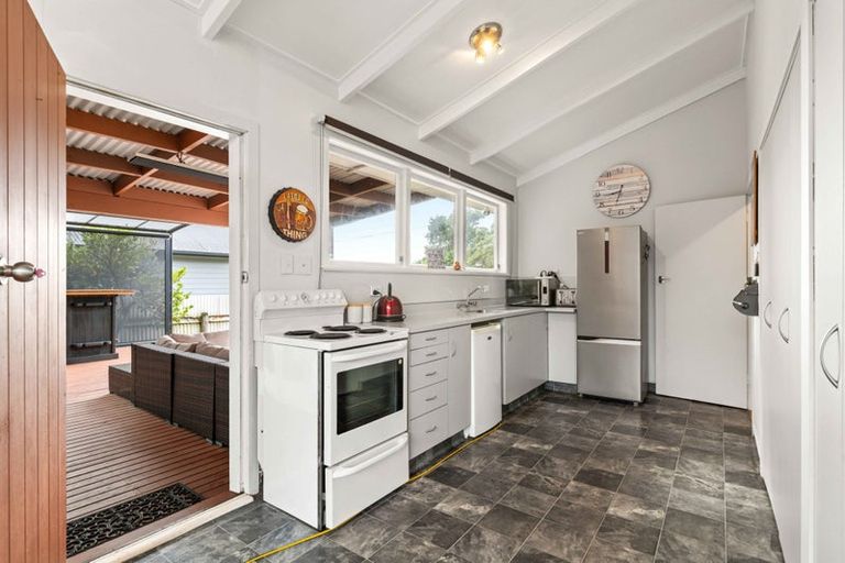 Photo of property in 225 Port Road, Whangamata, 3620