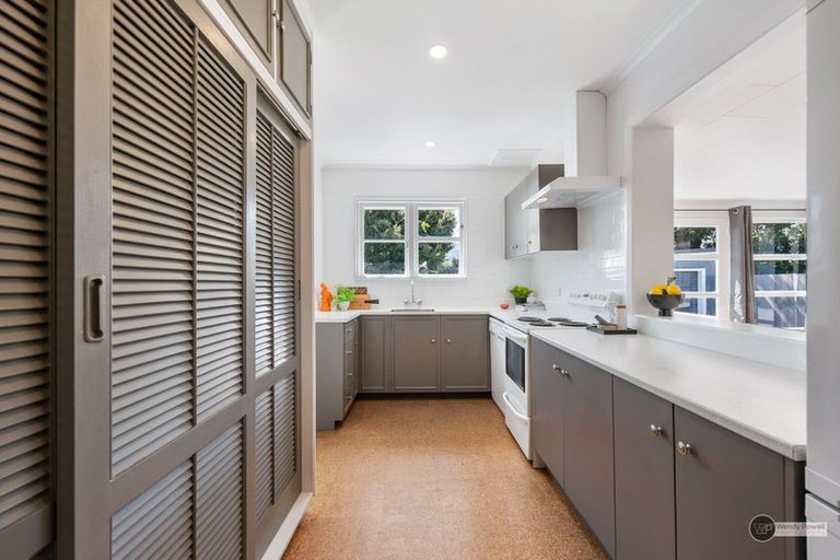 Photo of property in 33 Witako Street, Epuni, Lower Hutt, 5011