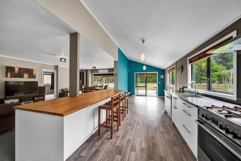 Photo of property in 334 Waitara Road, Huirangi, Waitara, 4382