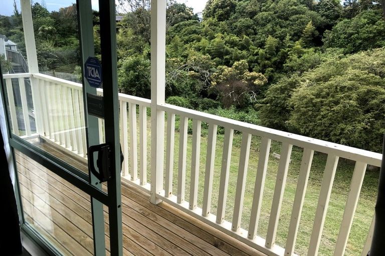 Photo of property in 85 Fairclough Road, Beach Haven, Auckland, 0626