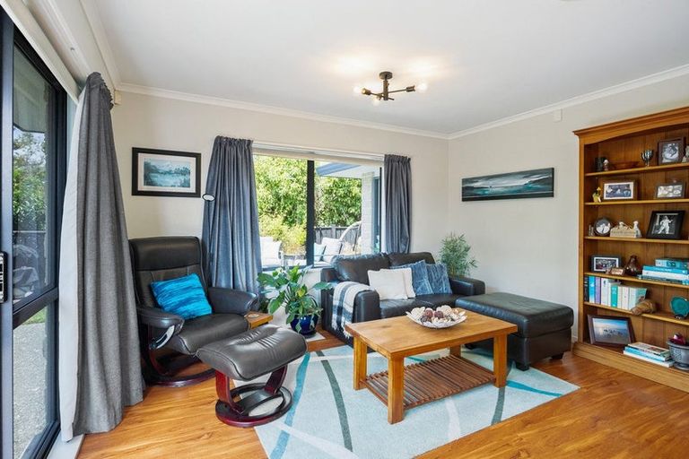 Photo of property in 22 Regent Drive, Paraparaumu Beach, Paraparaumu, 5032