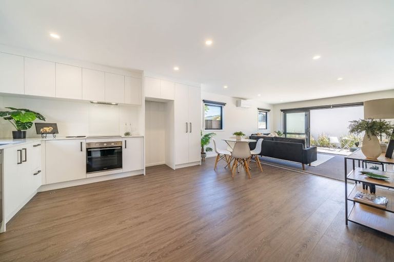 Photo of property in 9/104 Martin Street, Wallaceville, Upper Hutt, 5018