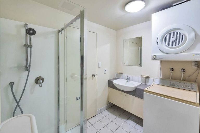 Photo of property in Cintra Apartments, 17h/3 Whitaker Place, Grafton, Auckland, 1010