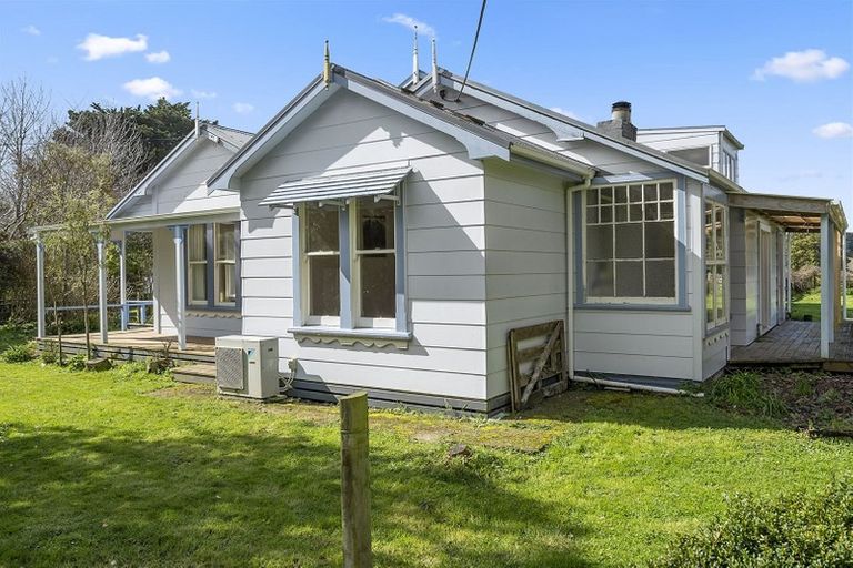 Photo of property in 71 Stanly Street, Eketahuna, 4900