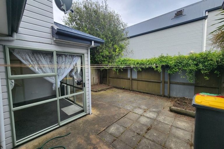 Photo of property in 2/105 Barbour Street, Waltham, Christchurch, 8011