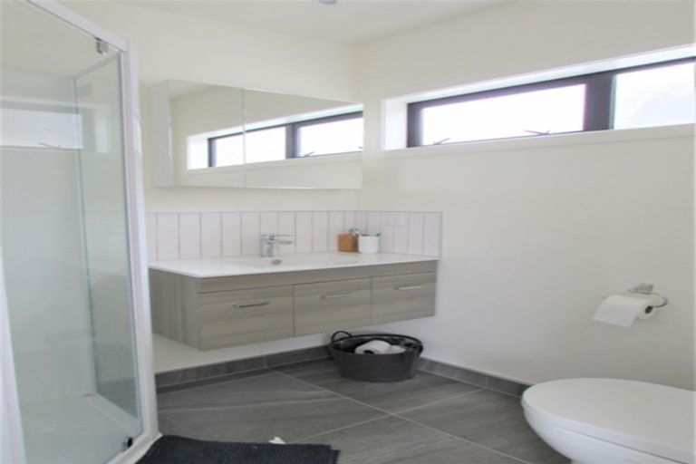 Photo of property in 5 Yeats Grove, Trentham, Upper Hutt, 5018