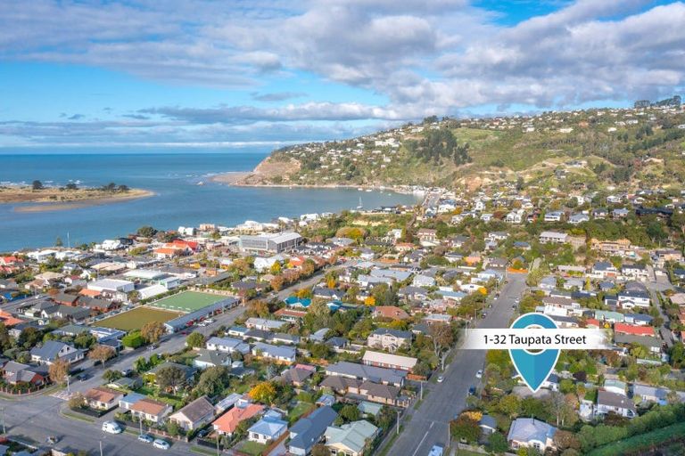 Photo of property in 1/32 Taupata Street, Redcliffs, Christchurch, 8081