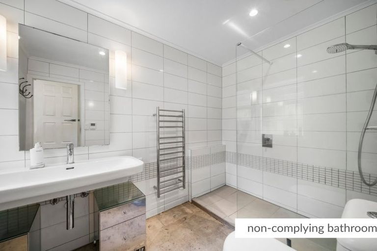 Photo of property in 21 Kopiko Road, Titirangi, Auckland, 0604